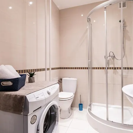 M Centrum View 바르샤바