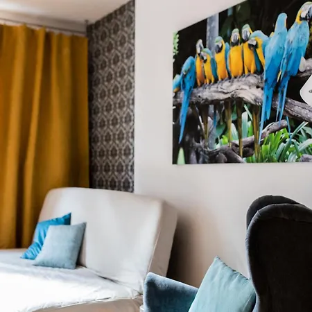 M Centrum View アパート ワルシャワ